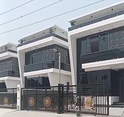 5 bedroom duplex with BQ