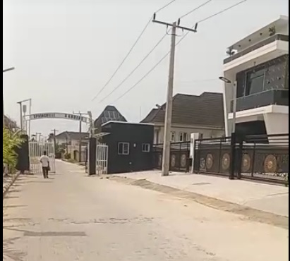 5 bedroom duplex with BQ