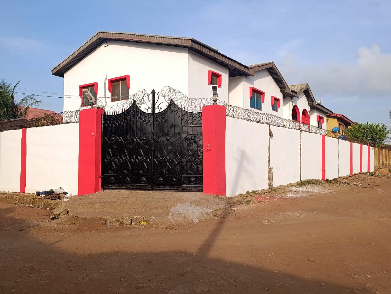 Beautiful Block of 4 Flats of 3 Bedroom with a Room-self Contain For Sale at ijegun/ Ikotun Lagos