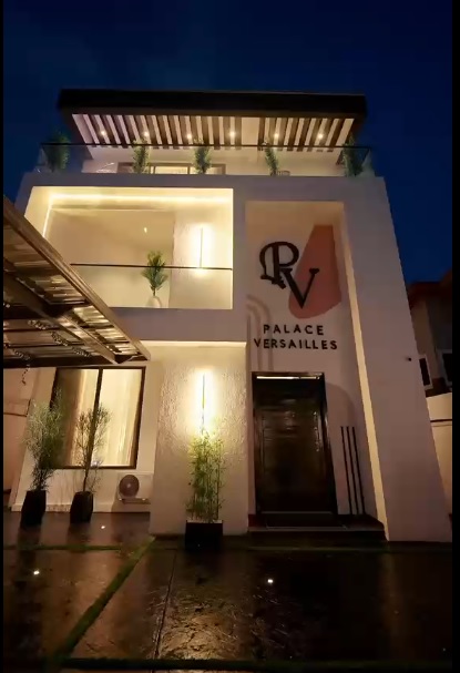SUPER LUXURIOUS PRIVATE 5-BEDROOM DUPLEX(SELF COMPOUND)